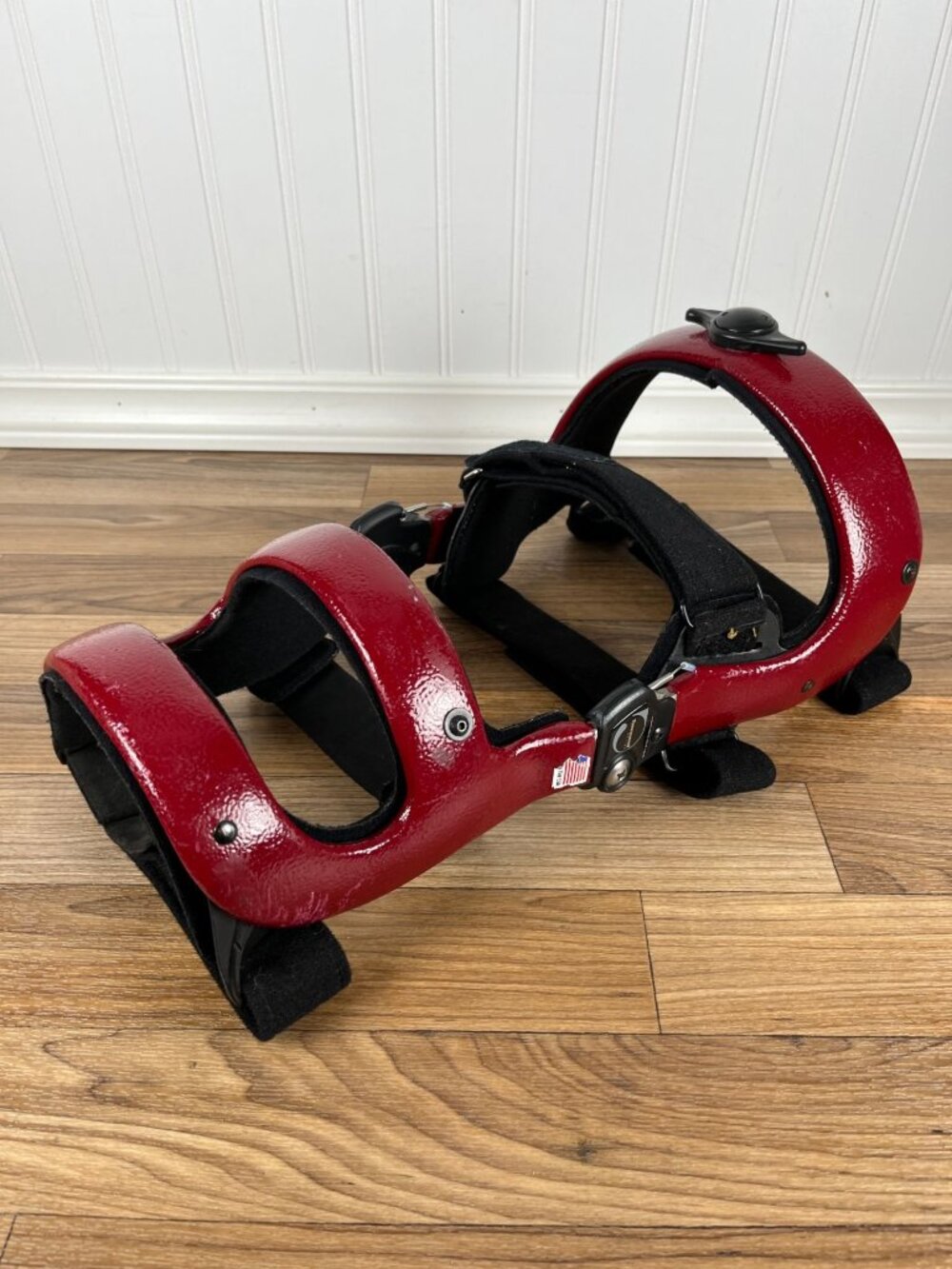 TOWNSEND THUASNE REBEL RELIEVER KNEE BRACE Adjustable Knee Brace Red